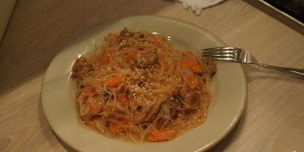 Рецепт японской лапши со свининой