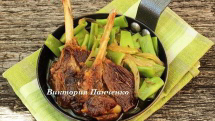 Жаркое из баранины с молодой фасолью в тминном соусе