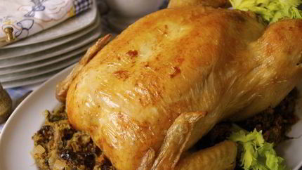 Жаркое из фаршированной курицы