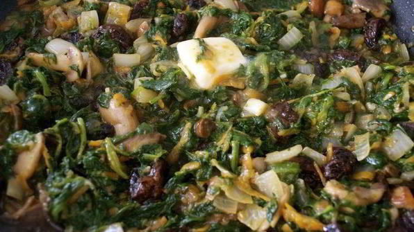 жаркое из фаршированной курицы