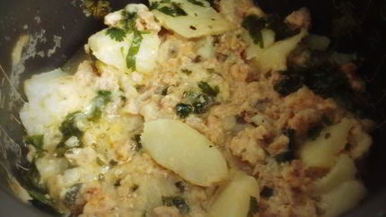 Жаркое из картофеля с грибами и фаршем