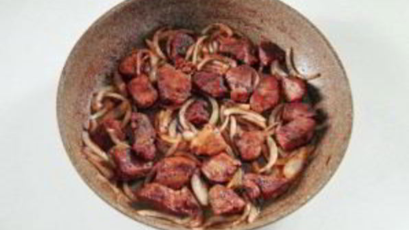 жаркое из свинины и зеленой фасоли