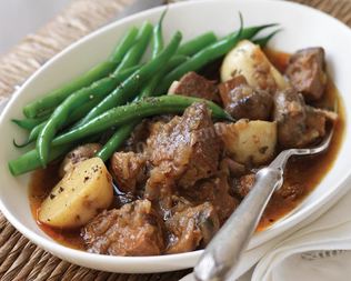 Жаркое из свинины с грибами