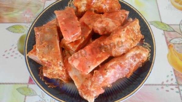 жаркое из свиных ребрышек с картошкой в горшочках