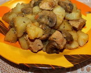 Жаркое с шампиньонами