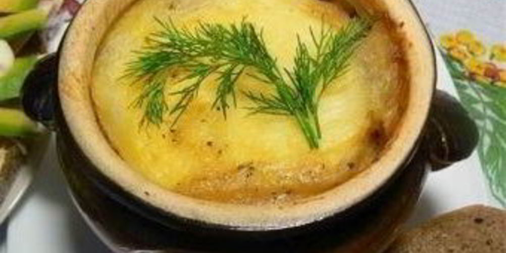 Рецепт жаркого в горшочках с картофельной крышкой