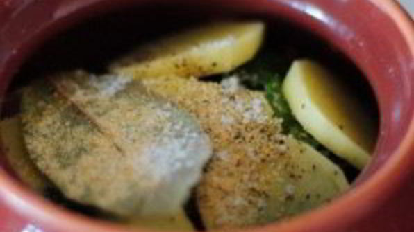 жаркое в горшочке из курицы с черносливом