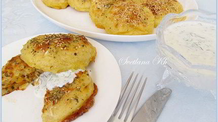 Картофельные зразы с капустой, запеченные в духовке