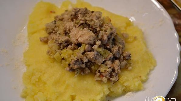 картофельные зразы с мясом и сыром