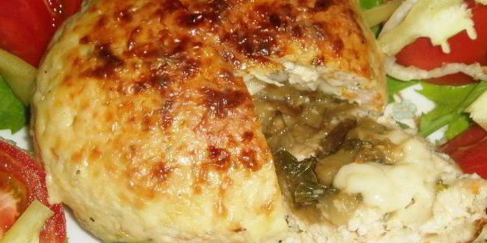 Рецепт куриных зраз с баклажанами и сыром