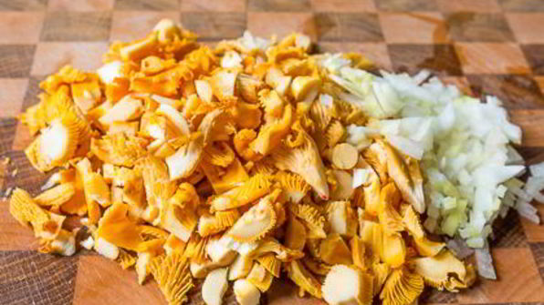 куриные зразы с лисичками