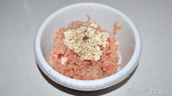 куриные зразы с перепелиными яйцами