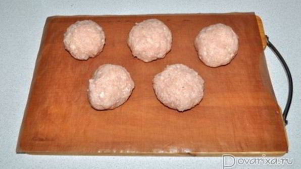 куриные зразы с перепелиными яйцами