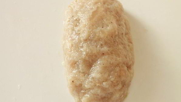 куриные зразы с тыквой, грибами и соусом