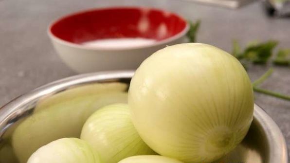 мясные зразы с яйцом и луком