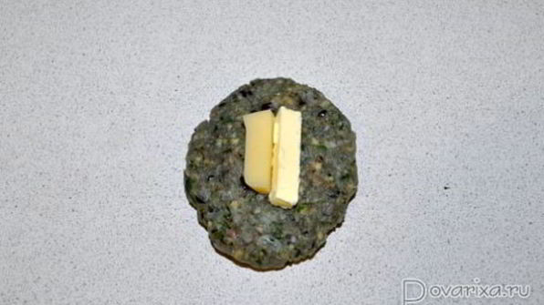 рыбные зразы с сыром, маслом и зеленью