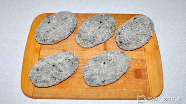 рыбные зразы с сыром, маслом и зеленью