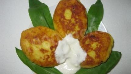 Зразы картофельные с горохом и грибами