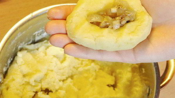 зразы картофельные с грибами и луком