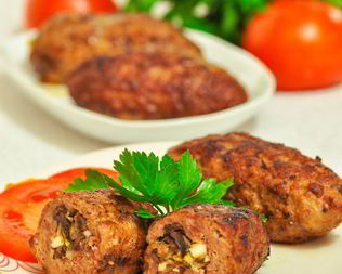 Зразы с грибами, луком и яйцом