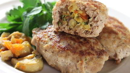 Зразы с начинкой из грибного омлета