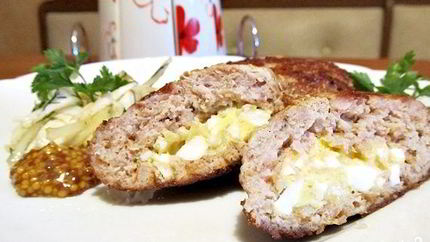 Зразы с сыром и яйцом