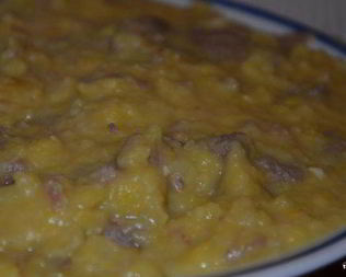 Гороховая каша с фаршем