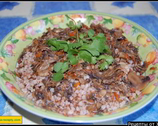 Гречка с луком морковкой и шампиньонами