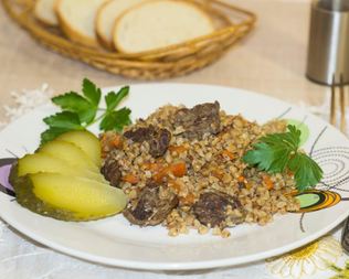 Гречка с мясом и морковью в мультиварке