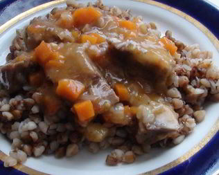 Гречка с подливкой