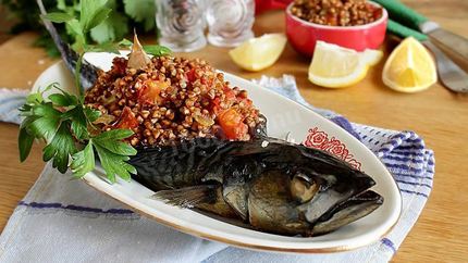 Гречка с рыбой в духовке