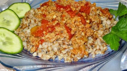 Гречка с соусом болоньезе