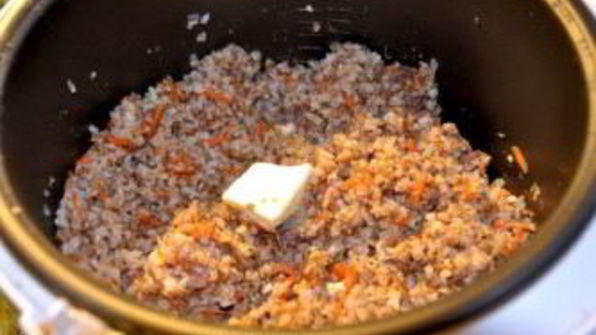 гречка с тушенкой и грибами