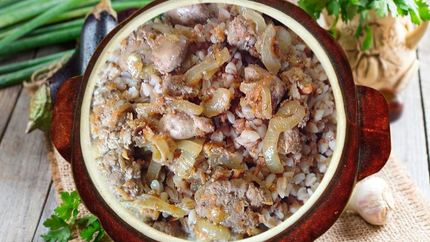 Гречка в горшочках с печенью