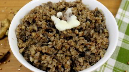 Гречневая каша с грибами и луком