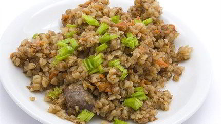 Гречневая каша с луком на пару