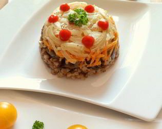 Печень, гречка, лук, морковь в сливках