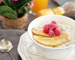 Многозерновая каша с запеченным бананом