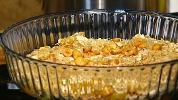 хрустящая овсянка с йогуртом, персиками и абрикосами