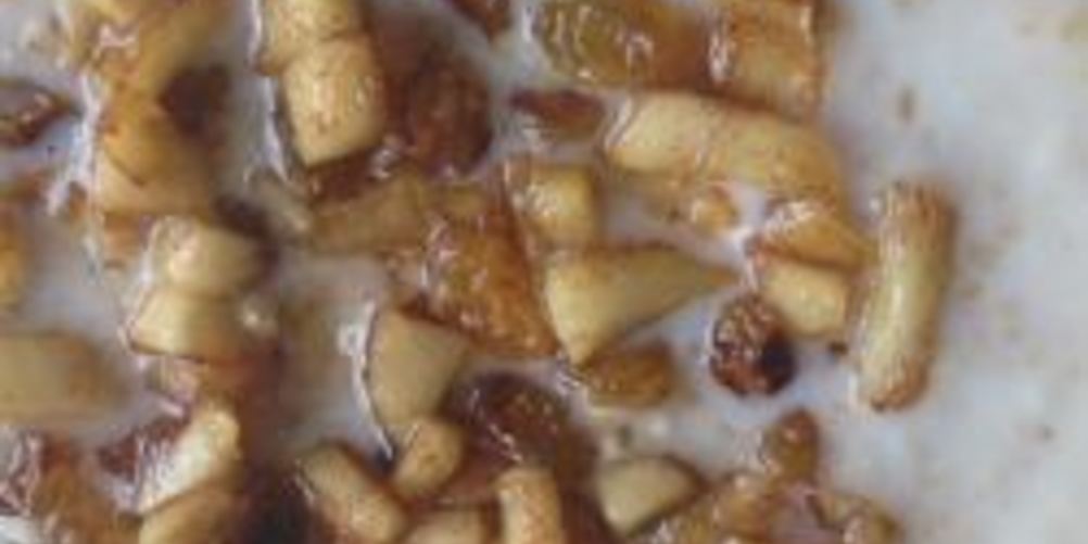 Рецепт овсяной каши с яблоками и корицей