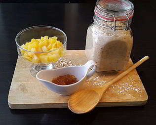 Тропическая овсянка в банке