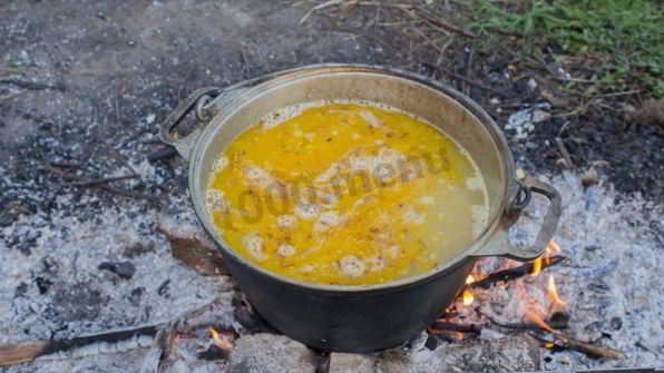 полевая каша на костре