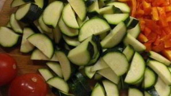 пшеничная каша с соевым мясом и овощами