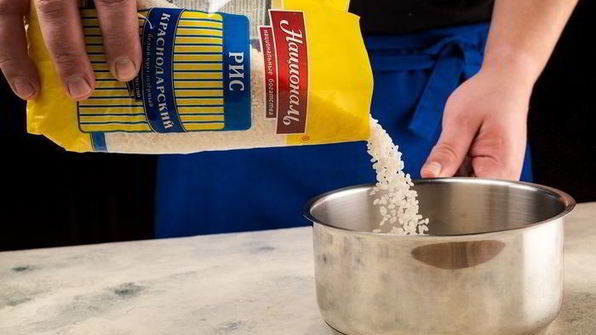 рисовая каша с джемом и фруктами