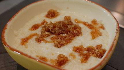 Рисовая каша с шоколадом и кокосовой карамелью