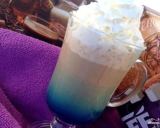 Алкогольный коктейль в блендере