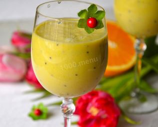 Апельсиновый коктейль с киви и сливками