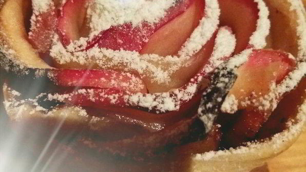 чайные розочки в слоеном тесте