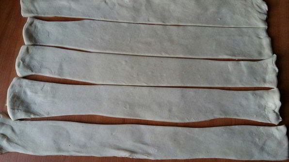 чайные розочки в слоеном тесте