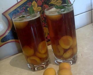 Холодный чай с абрикосом